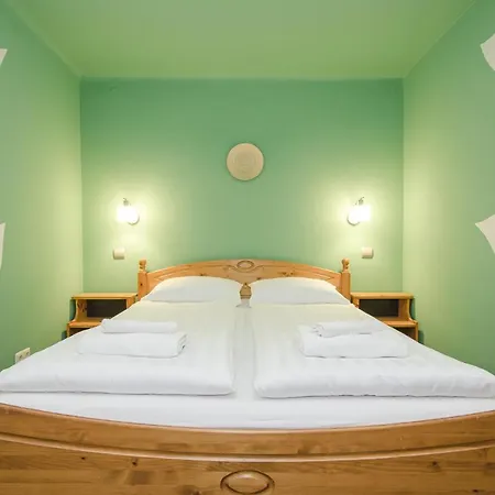 Sylana Flat Budapest